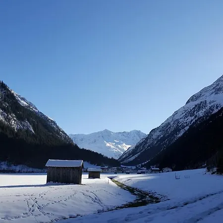 Haus Bergheimat 아파트 *